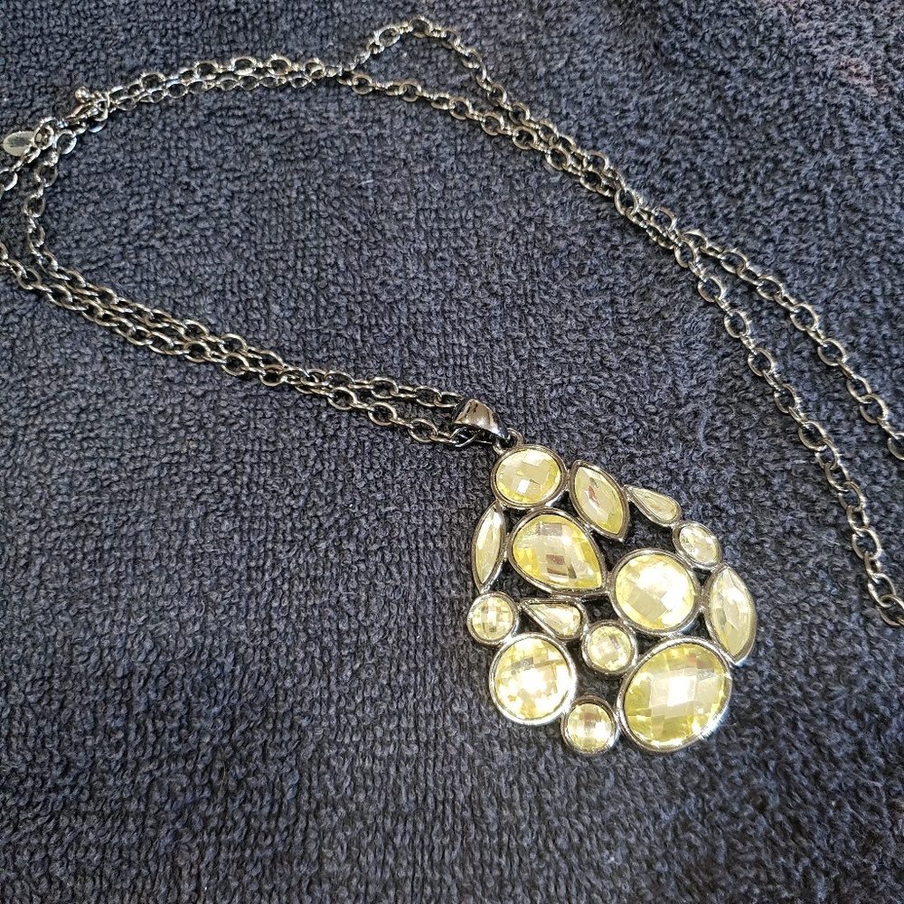 Jewelry - Picture 7 of 8